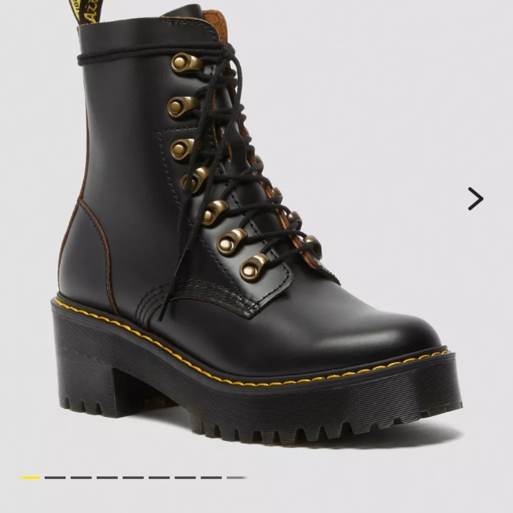 Dr. Marten’s Leona Women’s Vintage Smooth Leather